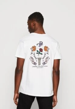 Kaotiko Washed Under Protection Unisex - Print T-Shirt - White