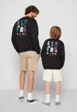 Kaotiko Crew Minimal Unisex - Sweatshirt - Black -Kaotiko Fashion Shop 120ed473971f4c28b70946740b2a06fd