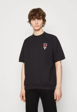 Kaotiko Crew Tear Eye Unisex - Print T-Shirt - Black