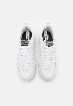 Kaotiko Basket Man - Trainers - White 9 Kaotiko Basket Man - Trainers - White -Kaotiko Fashion Shop 155f759a466b4e9f8fd0227ac950f555