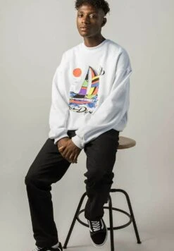 Kaotiko Sweatshirt - Weiß -Kaotiko Fashion Shop 1a8c3c83da8d4da58d253efcd7fa44a8