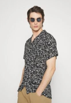 Kaotiko Shirt Faces Unisex - Shirt - Black/Ivory 9 Kaotiko Shirt Faces Unisex - Shirt - Black/Ivory -Kaotiko Fashion Shop 1ab46f1cb23046c0a18a877a466b47a8