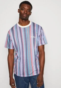 Kaotiko Luken Stripes Unisex - Print T-Shirt - Malva -Kaotiko Fashion Shop 1d41942fa4594635a8882dd1aeb9c19e