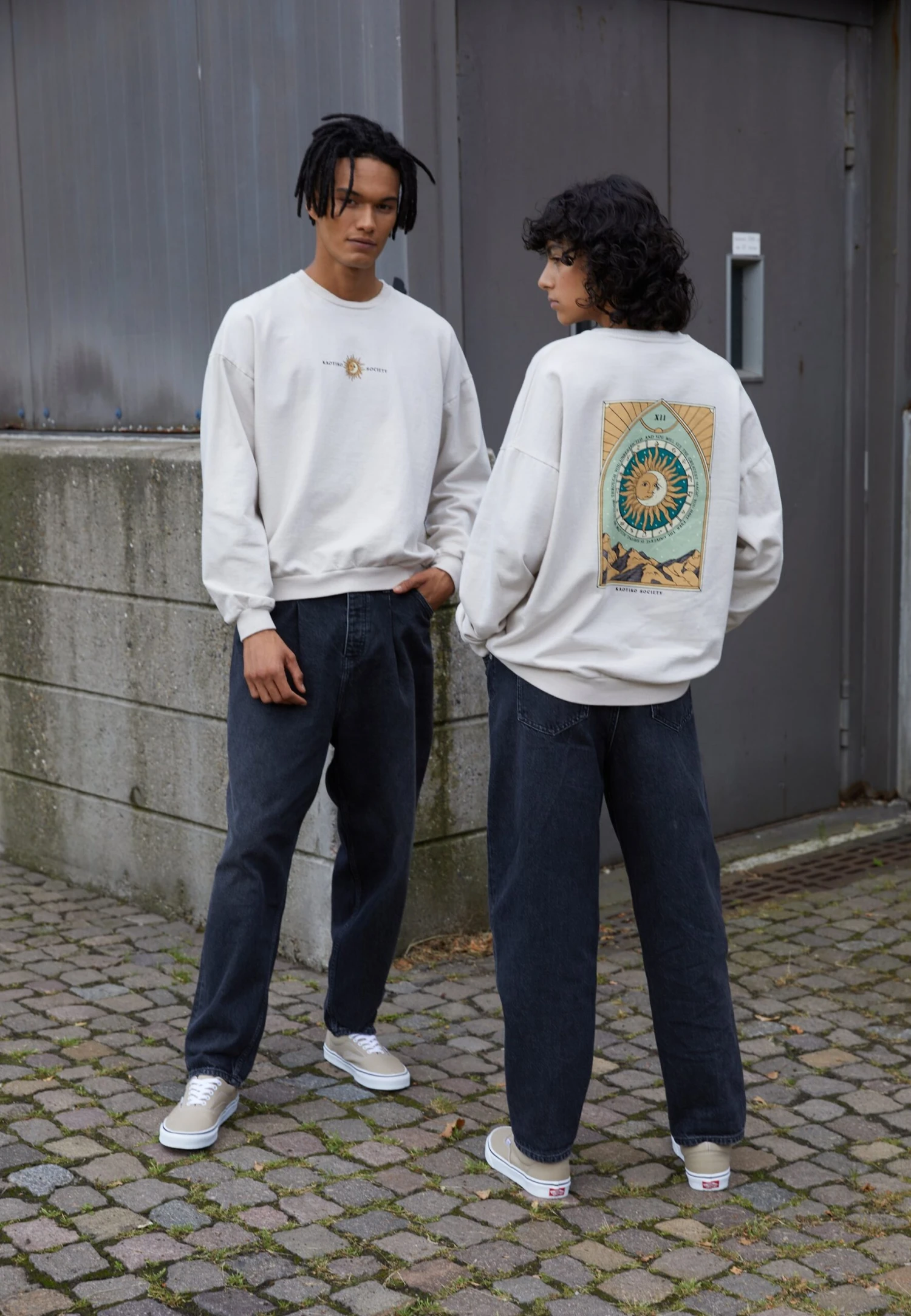 Kaotiko Crew Washed Sun - Sweatshirt - Beige 2 Kaotiko Crew Washed Sun - Sweatshirt - Beige - Image 2