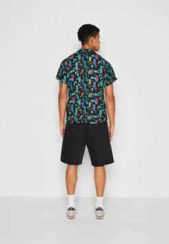 Kaotiko Shirt Bel Air Unisex - Button-Down Blouse - Turquesa -Kaotiko Fashion Shop 2a98942af8c5452d99bc5b76dad8954e