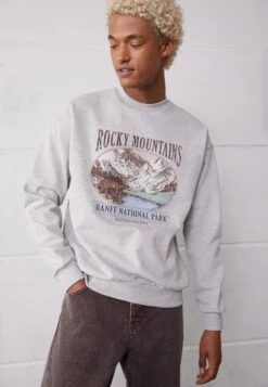 Kaotiko Crew Rocks Mountains Unisex - Sweatshirt - Grey