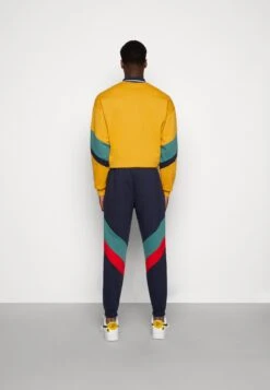 Kaotiko Pantalon Chandal Retro Athletic - Tracksuit Bottoms - Navy/Heura/Red -Kaotiko Fashion Shop 3272d2a4ff454dc8ad41edf64512c769