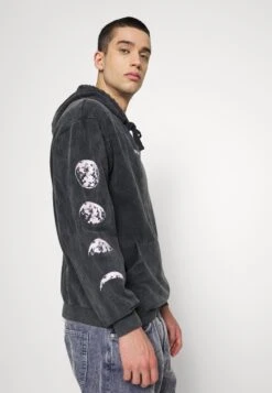 Kaotiko Moon Night Hoodie - Hoodie -Kaotiko Fashion Shop 33e2443605bd43aa80391c325120c1b4