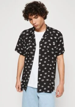 Kaotiko Shirt Unisex - Shirt - Black/White -Kaotiko Fashion Shop 33ef0452746048d1855dd3fe287aba3b