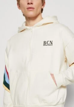 Kaotiko Walker Unisex - Zip-Up Sweatshirt -Kaotiko Fashion Shop 3b1295aa7ada467d808f2613f7c3d107