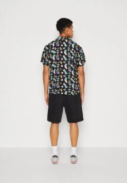 Kaotiko Shirt Minimal Unisex - Button-Down Blouse - Black -Kaotiko Fashion Shop 3e6db52b27bd4325a86156c58b6fb6f2