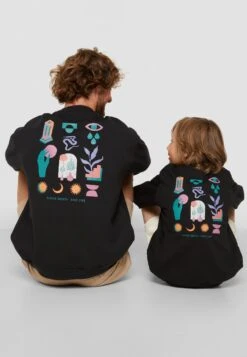 Kaotiko Crew Minimal Unisex - Sweatshirt - Black -Kaotiko Fashion Shop 4cf425fbc0c04655a6345c7556eaf811