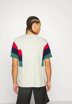 Kaotiko Brayden Unisex - Print T-Shirt - Ivory/Red/Navy/Heura -Kaotiko Fashion Shop 53e79c8558b944f8990b11ce9c988b5d