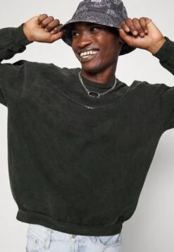 Kaotiko Crew Washed Bomb Dystopia Unisex - Sweatshirt - Black -Kaotiko Fashion Shop 5e86ba8869c7499a8ead37981c48015a