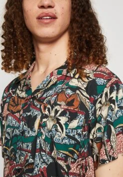 Kaotiko Shirt Amazonas Unisex - Button-Down Blouse - Red -Kaotiko Fashion Shop 6f33b5589463481591d4e3a664f42738