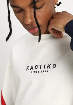 Kaotiko Unisex - Sweatshirt - White -Kaotiko Fashion Shop 6fa2ef14b7e34916885ffd8f27e2ed3d