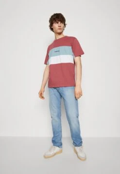 Kaotiko Hayden Unisex - Print T-Shirt - Burgundy/Steel/White -Kaotiko Fashion Shop 7077c4355b4d4f329d35fddba6ccce1f