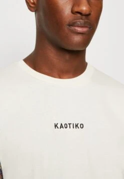 Kaotiko Memphis Unisex - Print T-Shirt - Ivory/Grey/Heura -Kaotiko Fashion Shop 798360b1ec0d47d7a420013c5f6ba8ed