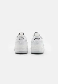 Kaotiko Basket Man - Trainers - White 8 Kaotiko Basket Man - Trainers - White -Kaotiko Fashion Shop 8036f0ce7aa84d2393a52af212a85c00