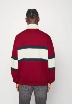 Kaotiko Crew Berwin Unisex - Sweatshirt - Burgundy/Navy/Ivory -Kaotiko Fashion Shop 806d02e0ea8340a4a08022150faffce7