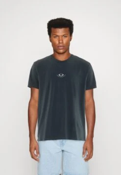 Kaotiko Washed Free Your Mind Unisex - Print T-Shirt - Navy 8 Kaotiko Washed Free Your Mind Unisex - Print T-Shirt - Navy -Kaotiko Fashion Shop 8445691bcb084f6dac138665a3618f87