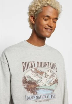 Kaotiko Crew Rocks Mountains Unisex - Sweatshirt - Grey -Kaotiko Fashion Shop 9761b35660a143c2a81a9342c51a0e0c