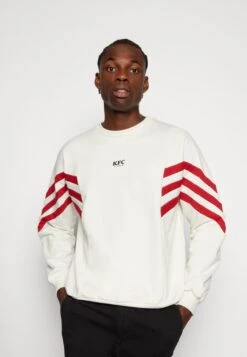 Crew Clint Kfc By Kaotiko - Sweatshirt - Ivory/Rubi -Kaotiko Fashion Shop 9a5d045a66c2450182c808746e0c058b