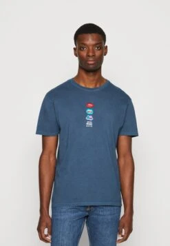 Kaotiko Washed Mouth Colors Unisex - Print T-Shirt - Blue