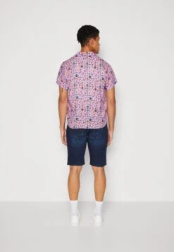 Kaotiko Shirt Smile Beach Unisex - Button-Down Blouse - Violet -Kaotiko Fashion Shop ba3c7dbac7754a0181af88bf8c530c1a