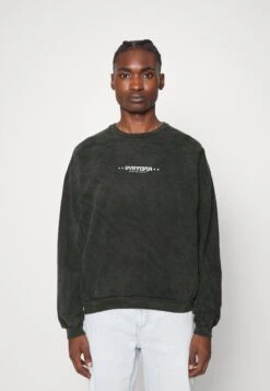 Kaotiko Crew Washed Bomb Dystopia Unisex - Sweatshirt - Black