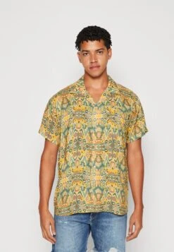 Kaotiko Shirt Jordania Unisex - Button-Down Blouse - Mustard