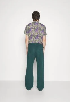 Kaotiko Pant Parachute Unisex - Relaxed Fit Jeans - Green -Kaotiko Fashion Shop dcb9304c31ff4f0bbfcdbc10340868c8