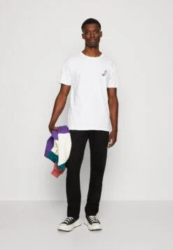 Kaotiko Fashion Shop -Kaotiko Fashion Shop e5d0fce33191486885572044445b564b