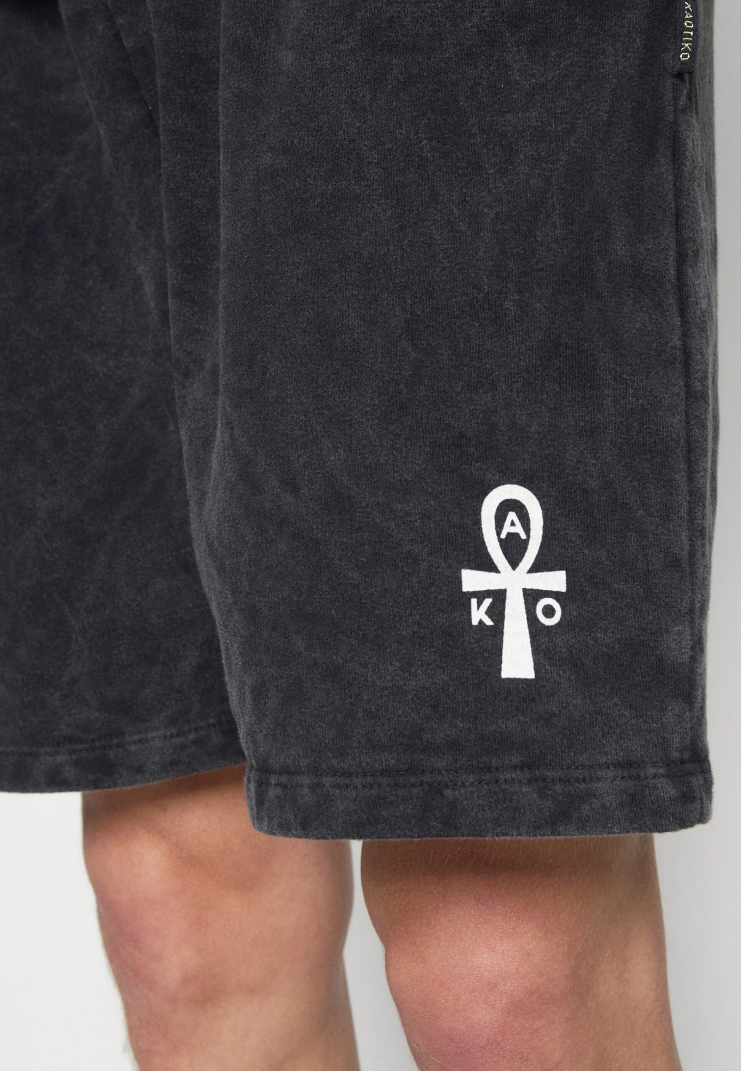 Kaotiko Bermuda Washed Eternal - Tracksuit Bottoms - Black 5 Kaotiko Bermuda Washed Eternal - Tracksuit Bottoms - Black - Image 5