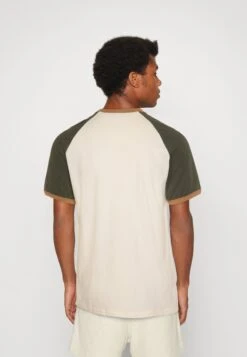 Kaotiko Rang Woman Tiger Unisex - Print T-Shirt - Ivory/Army -Kaotiko Fashion Shop e9356a32c3ae452ab7c06670f5f4bea7