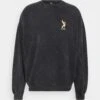 Kaotiko Crew Washed Lion- Sweatshirt - Black